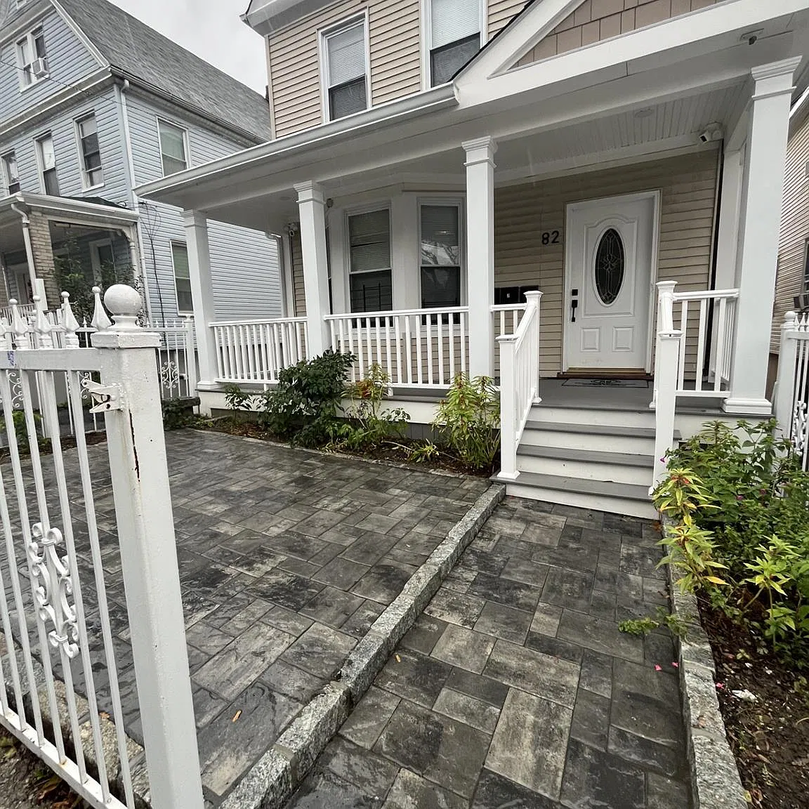 2 bed, 1200 sqft, $3,200 — Photo 3
