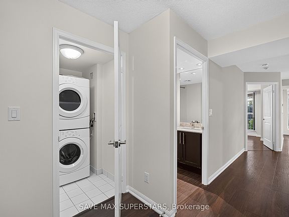 4th image of 35 Bastion St #714