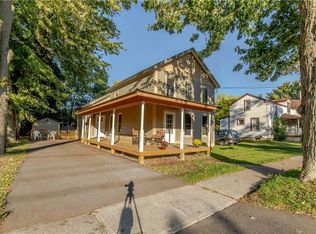 211 E Main St, Sackets Harbor, NY 13685