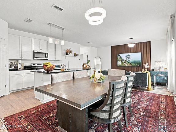 3rd image of 5012 BIG PINE Drive