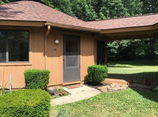 5103 Rootstown Rd, Ravenna, OH 44266