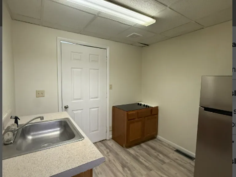446 McKean Ave — Photo 13