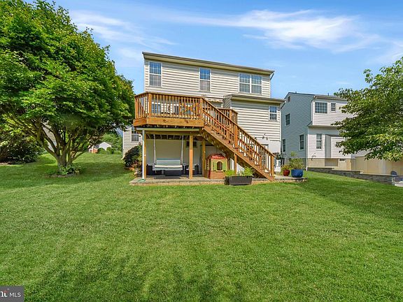 4th image of 611 Hickory Overlook Dr