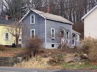 159 Hope St, Greenfield, MA 01301