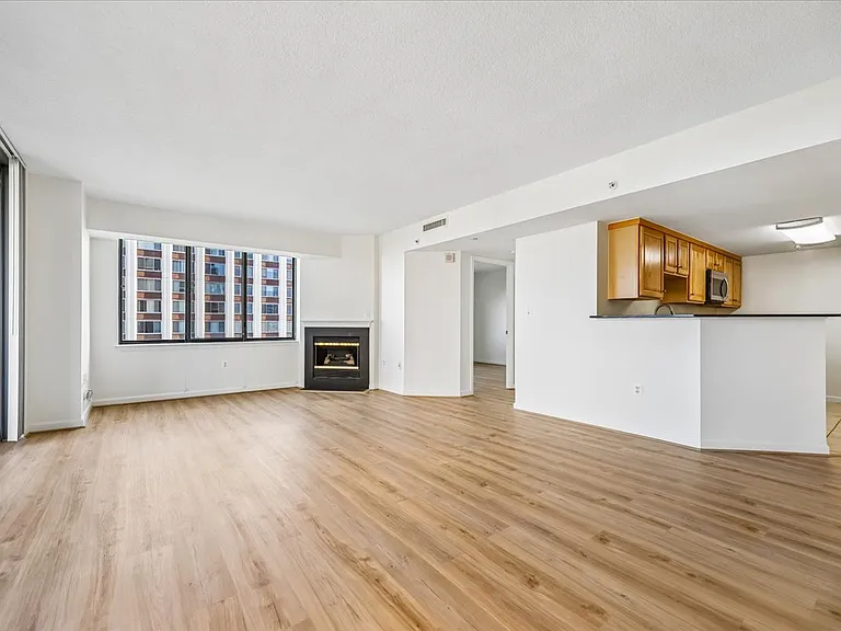 11710 Old Georgetown Rd #1029 — Photo 12