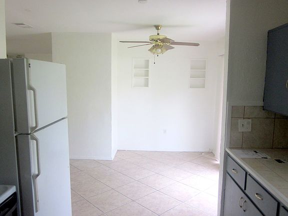 2nd image of 2618 38th Ave W