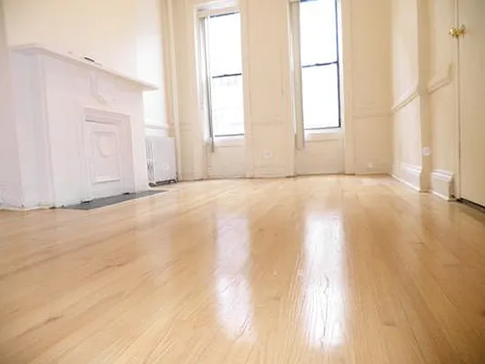 Rented by John O'Kelly Real Estate | media 27