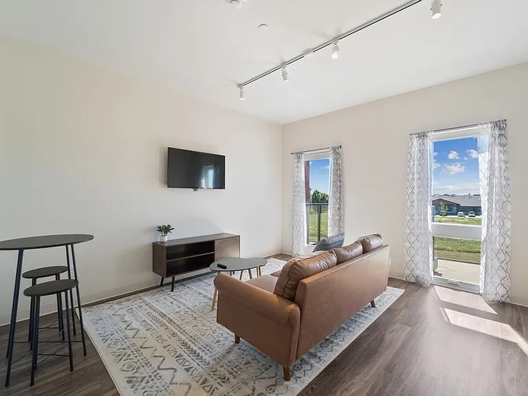 The Residence @ Willow Falls — Photo 32