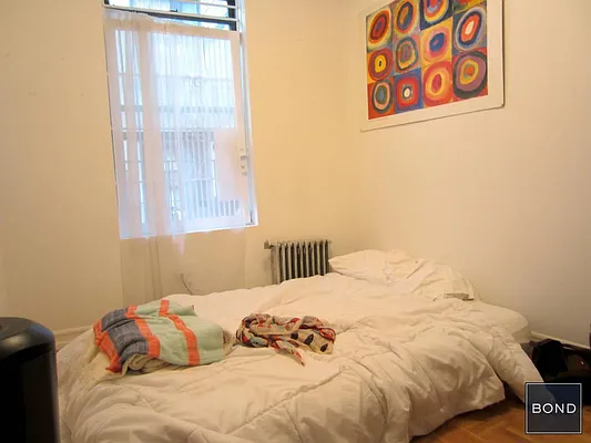 Rented by Bond New York | media 11