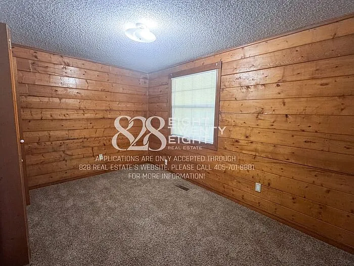 503 E Maple St — Photo 22