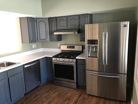 5th image of 1606 E Camby Ct