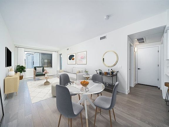 4th image of 65 Newkirk St #2B