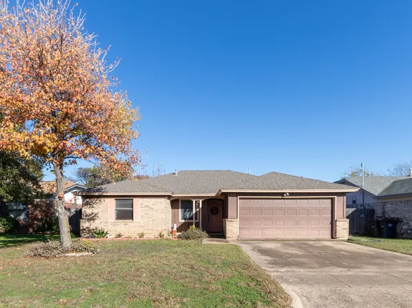 5736 Springtide Dr, Fort Worth, TX 76135