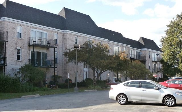 1st image of 5001 Carriageway Dr APT 158