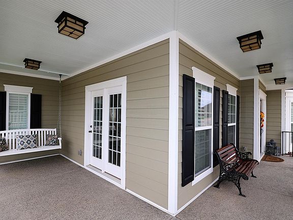 3rd image of 624 Westcott Ln