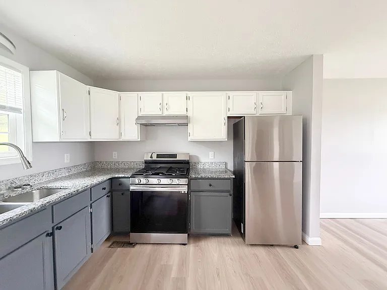 114 Judah Dr — Photo 7
