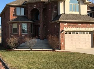 10535 S 83rd Ct, Palos Hills, IL