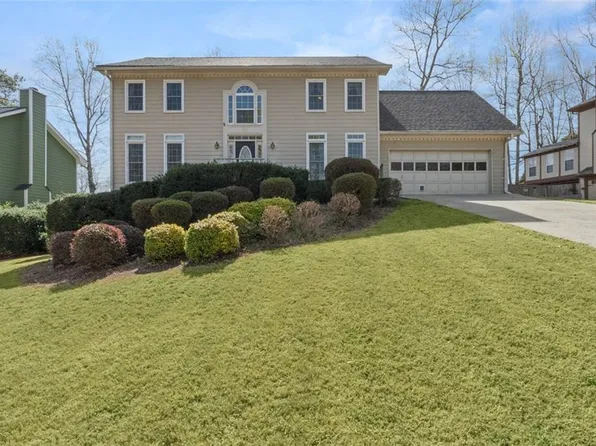 820 Hounds Ridge Ct, Lawrenceville, GA 30043