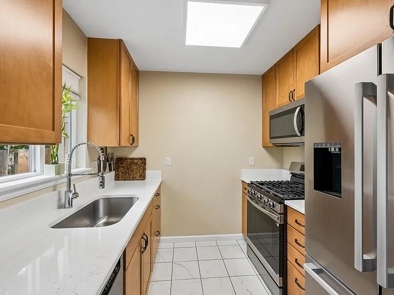 11604 Community Center Dr #8 — Photo 8