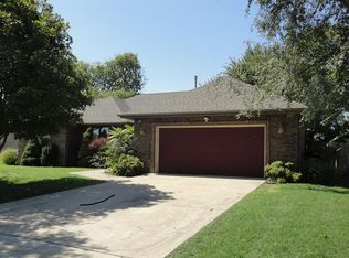 2635 S Eldon Ave, Springfield, MO 65807