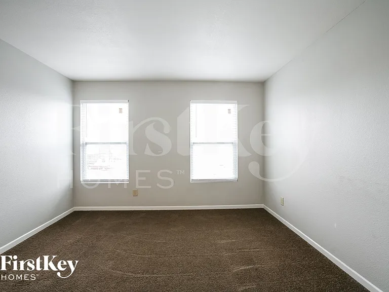 10094 Golden Dr — Photo 16