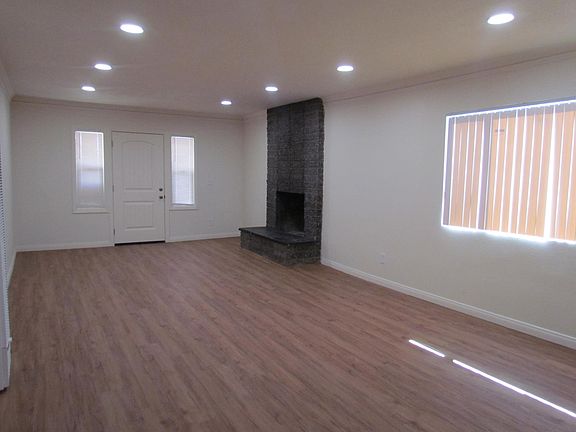 2nd image of 4246 Fairmount Ave