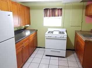 3925 W George St, Chicago, IL 60618