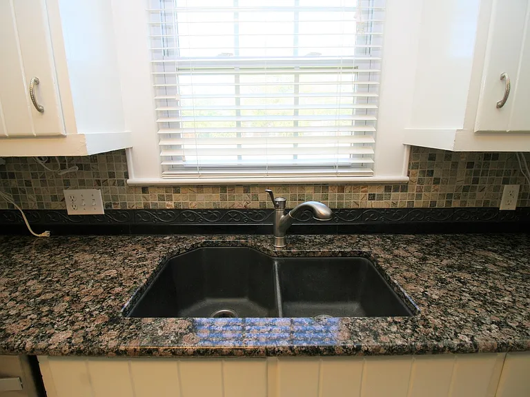 2515 Fort Bragg Rd — Photo 9