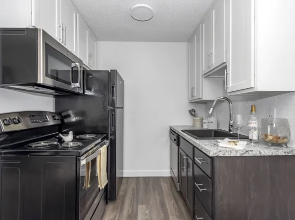 Tall Timber Apartments