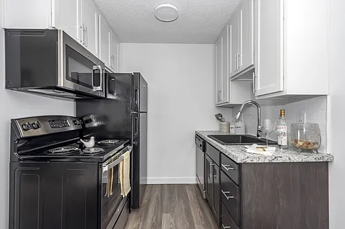 Tall Timber Apartments Photo 1