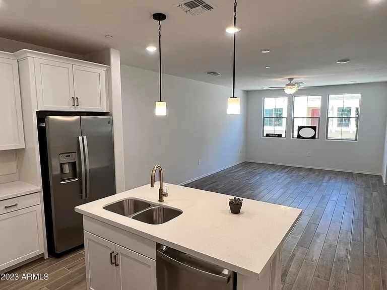 1822 E Chelsea Ln #104 — Photo 5