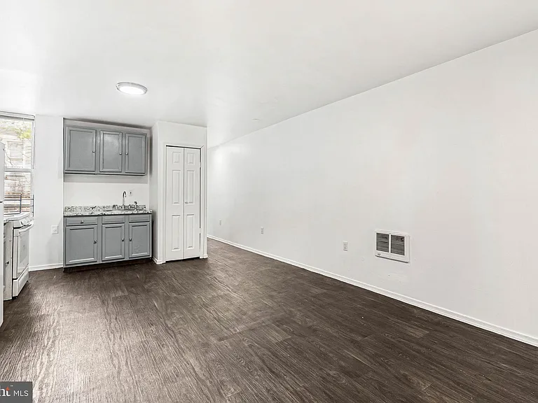 3316 Kensington Ave #2 — Photo 5