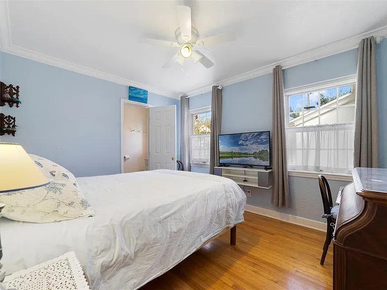 515 Florida St — Photo 36