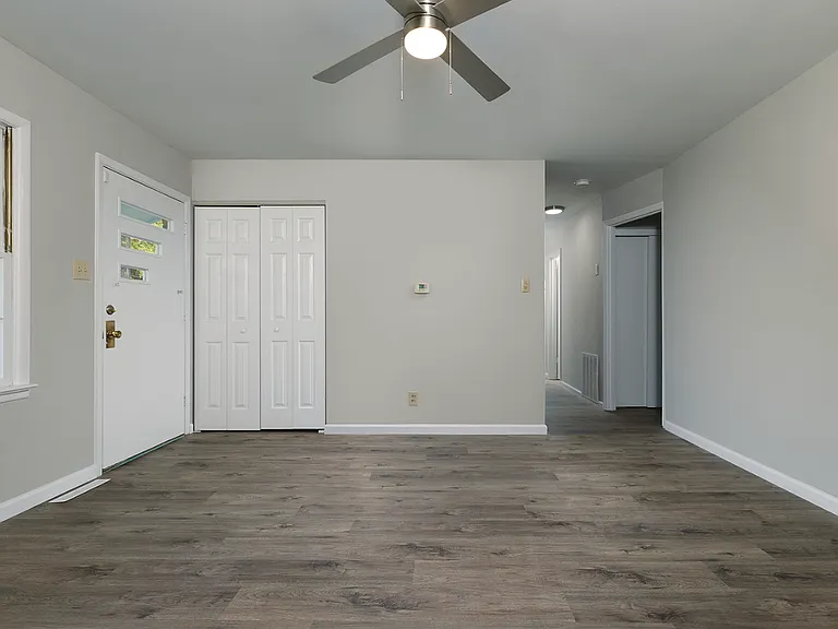 100 Truman St — Photo 5
