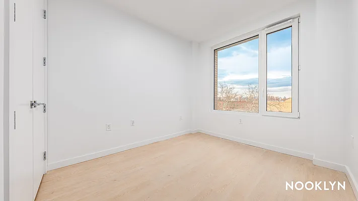 Rented by Nooklyn NYC LLC | media 17