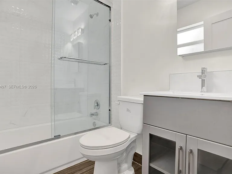 929 S North St #4 — Photo 9