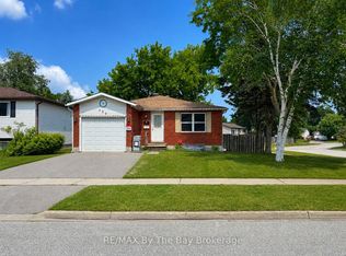 326 Christine Dr, Midland, ON L4R5A4