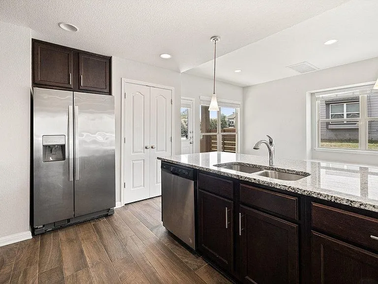 719 Coconut Grv — Photo 14