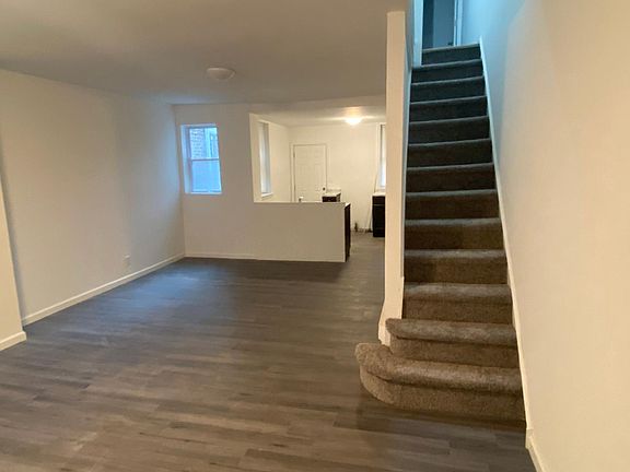 2nd image of 1111 Thomas St