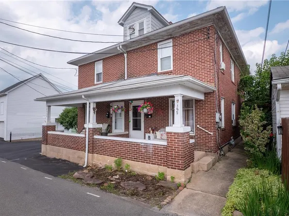161 Center Aly S, Lehighton, PA 18235