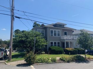 76 Marbury Ave, Pawtucket, RI 02860