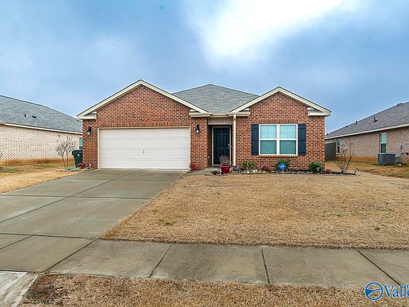 2nd image of 112 Oliver Ct