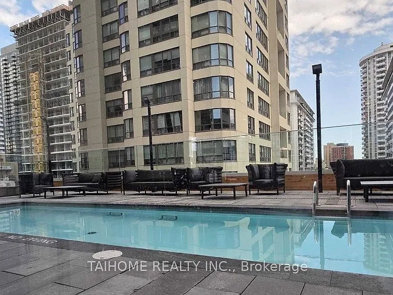 501 Yonge St #1806 — Photo 7