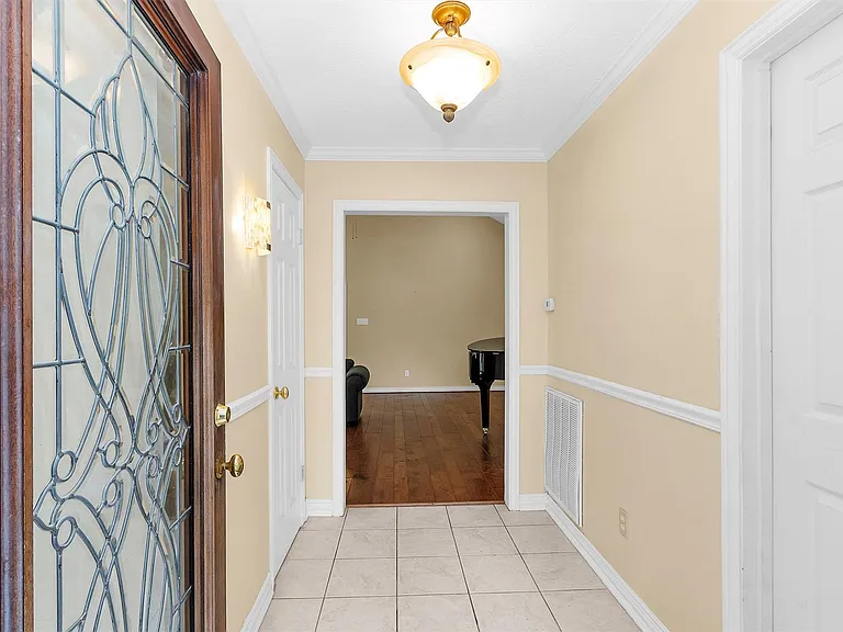11634 Southlake Dr — Photo 5