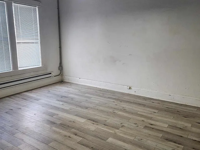 15 3rd St SE #108 — Photo 2