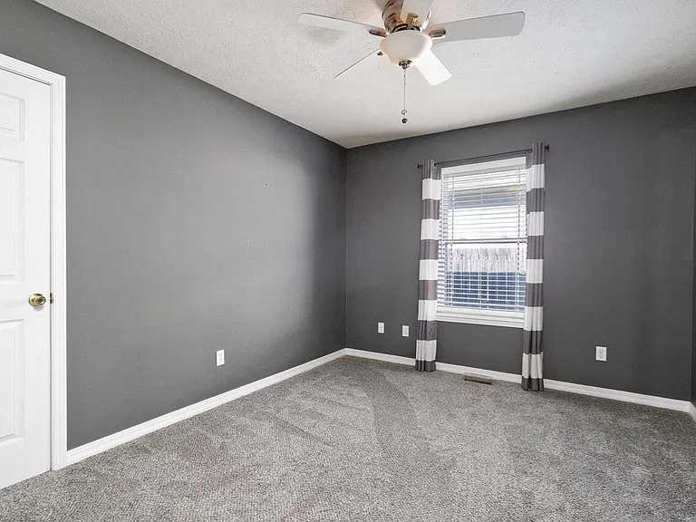 3891 S Hillsdale Ave — Photo 3