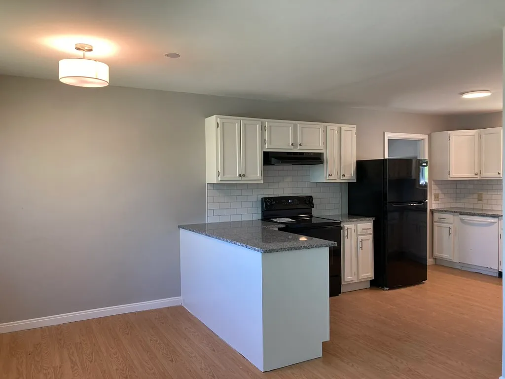 Building Photo - 6409 Premier Dr
