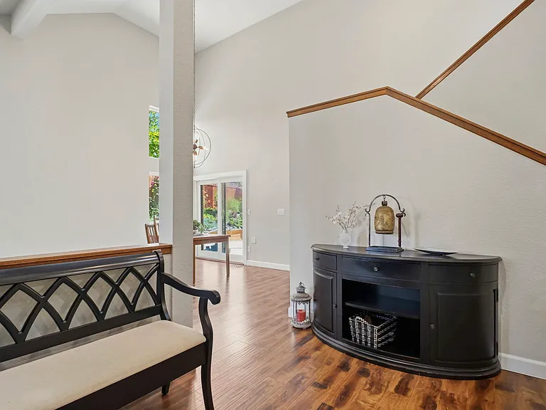 6001 Castlebrook Dr — Photo 5