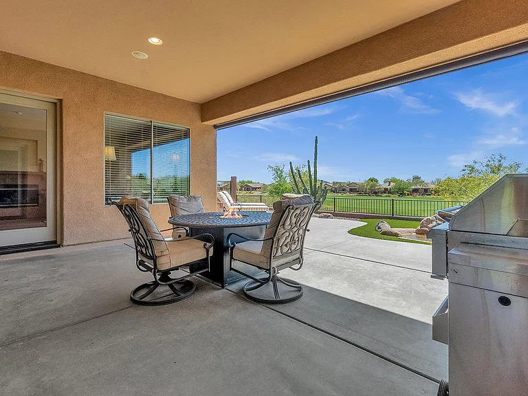 1715 W Ainsworth Dr — Photo 40