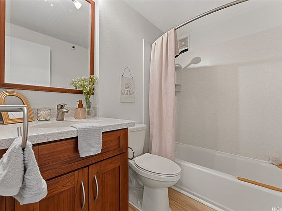 5th image of 2724 Kahoaloha Ln APT 1507